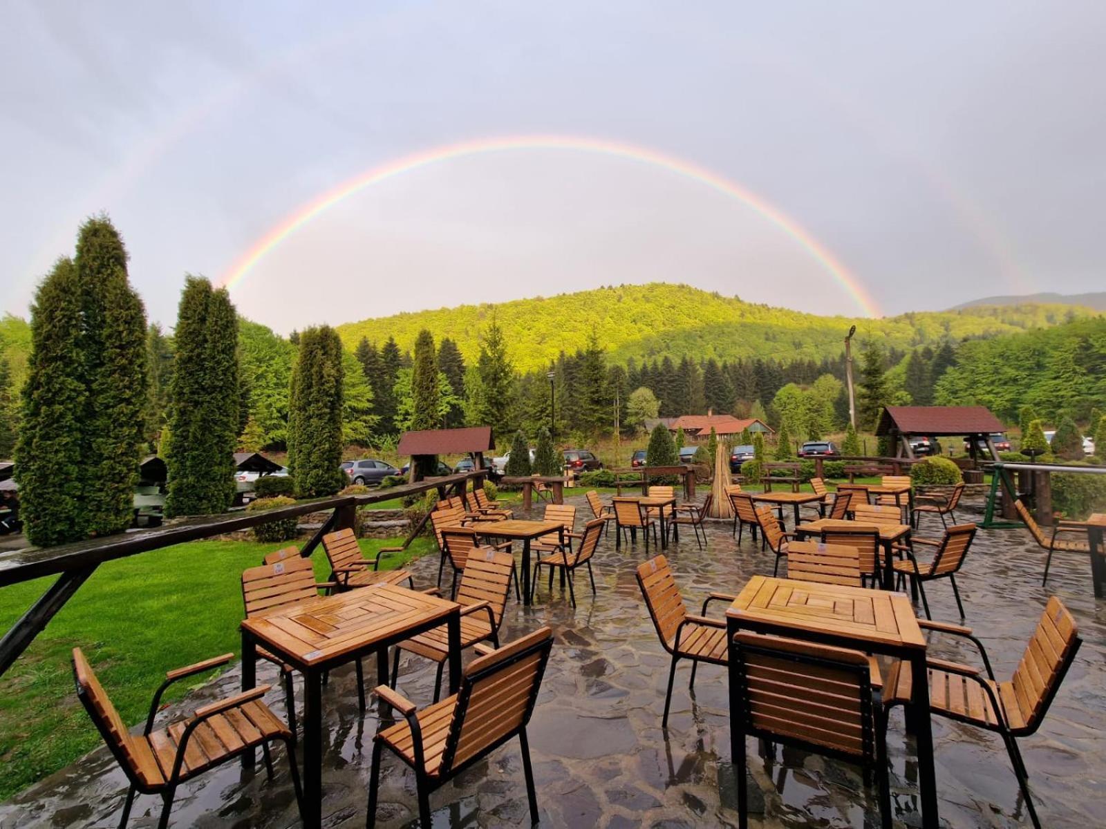 Hotel Miruna Sîmbăta de Sus المظهر الخارجي الصورة