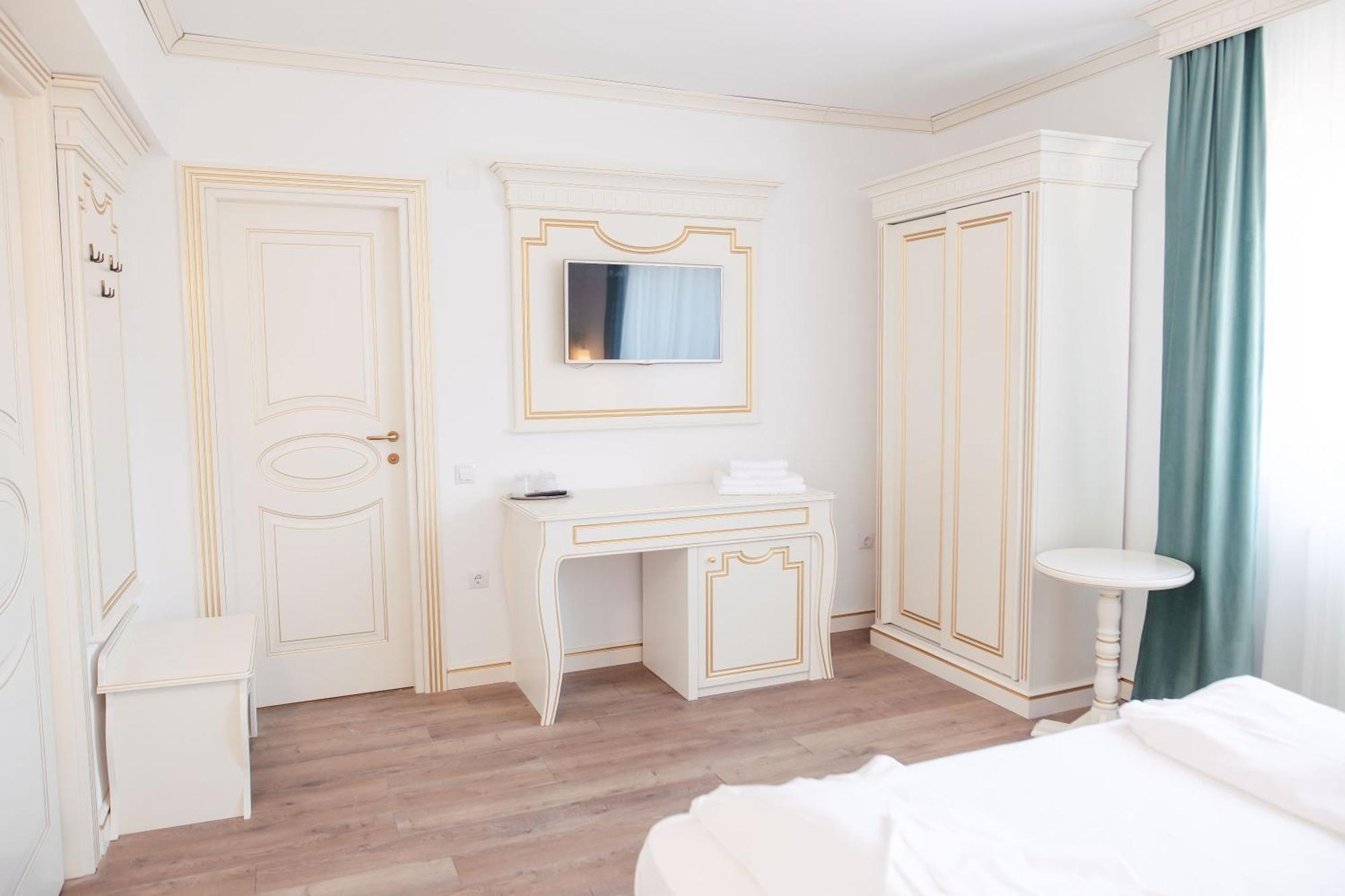 Hotel Miruna Sîmbăta de Sus المظهر الخارجي الصورة