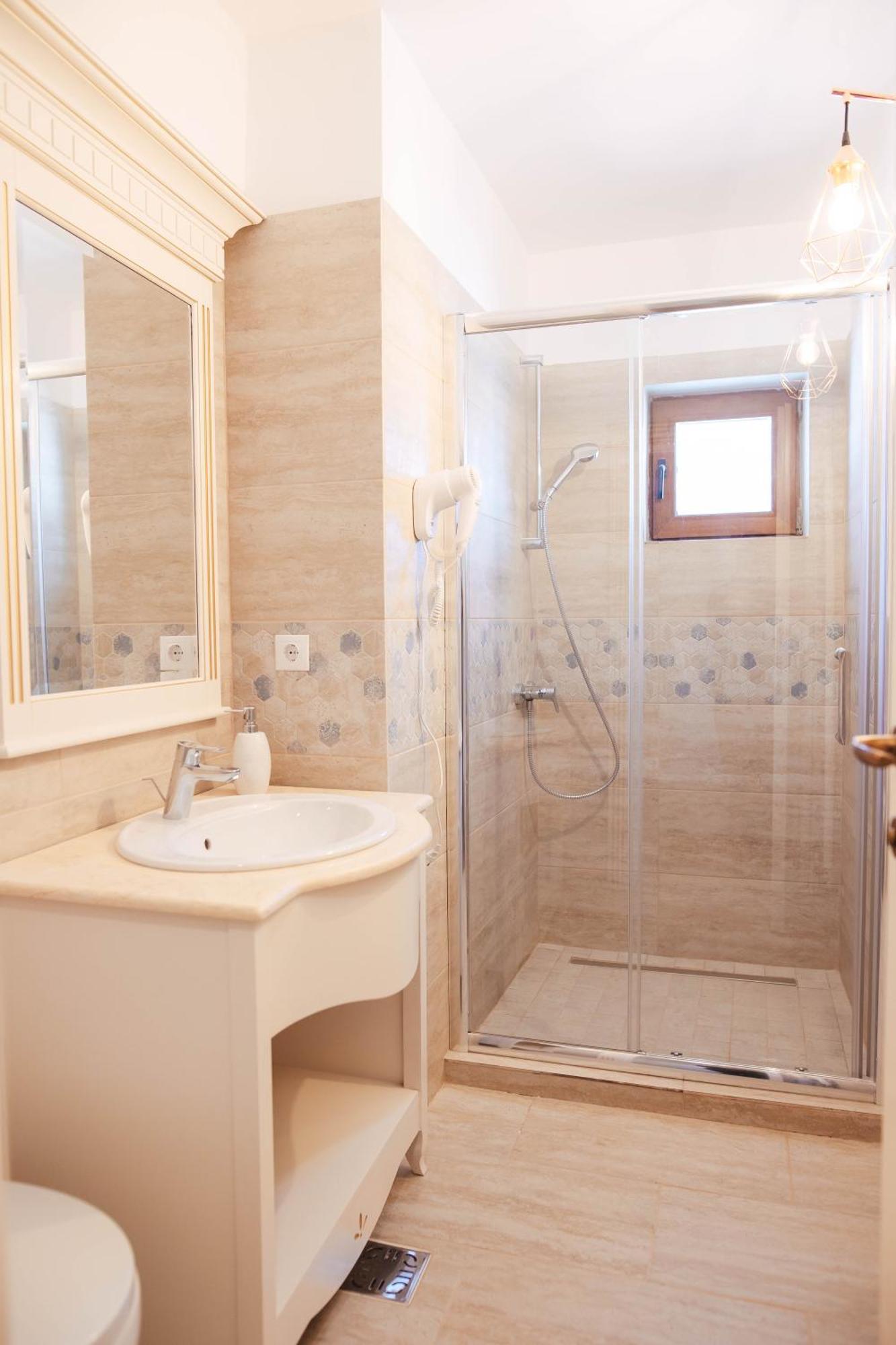 Hotel Miruna Sîmbăta de Sus المظهر الخارجي الصورة