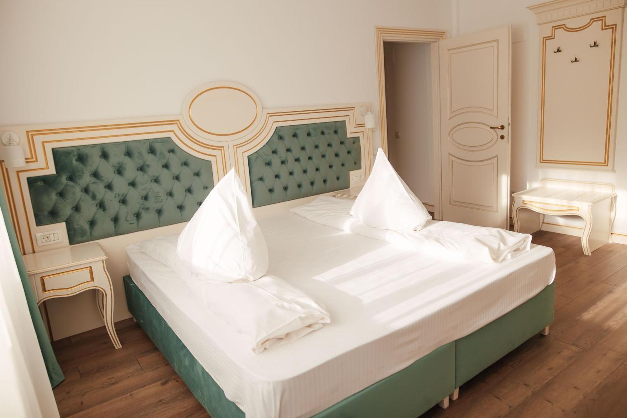 Hotel Miruna Sîmbăta de Sus المظهر الخارجي الصورة