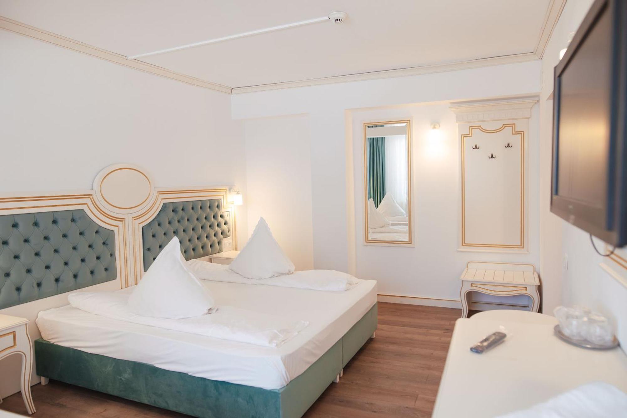 Hotel Miruna Sîmbăta de Sus المظهر الخارجي الصورة