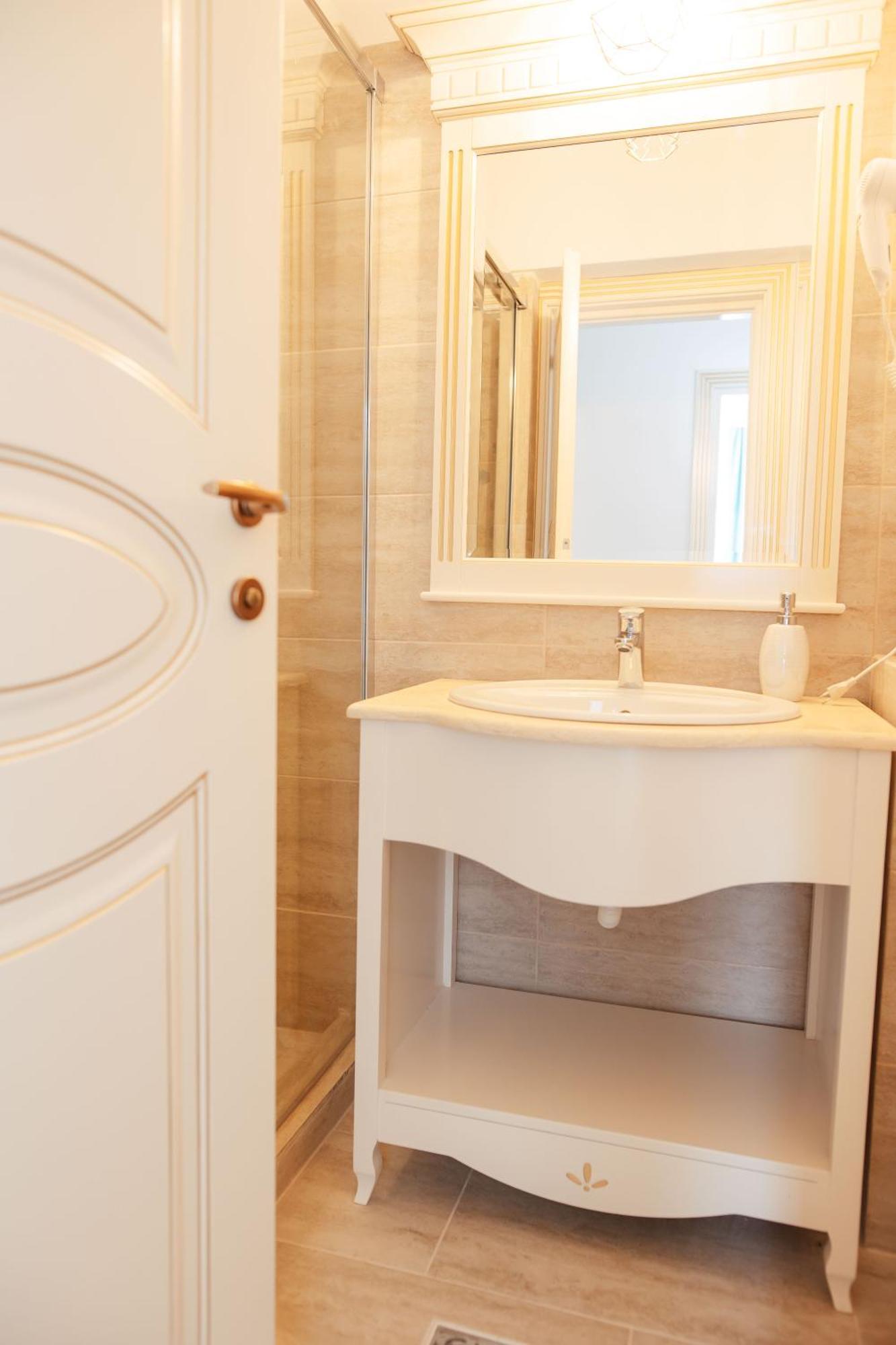 Hotel Miruna Sîmbăta de Sus المظهر الخارجي الصورة