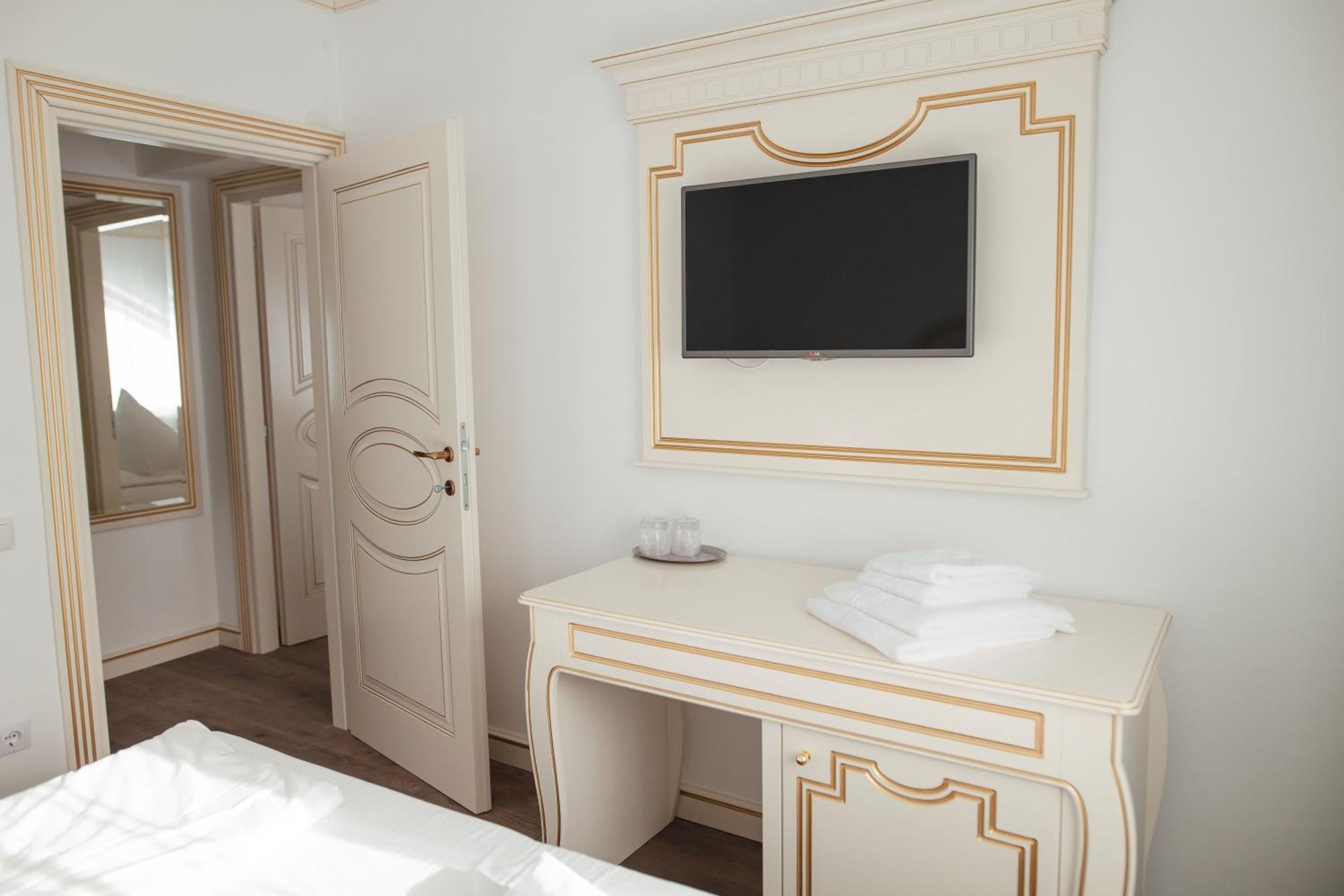 Hotel Miruna Sîmbăta de Sus المظهر الخارجي الصورة